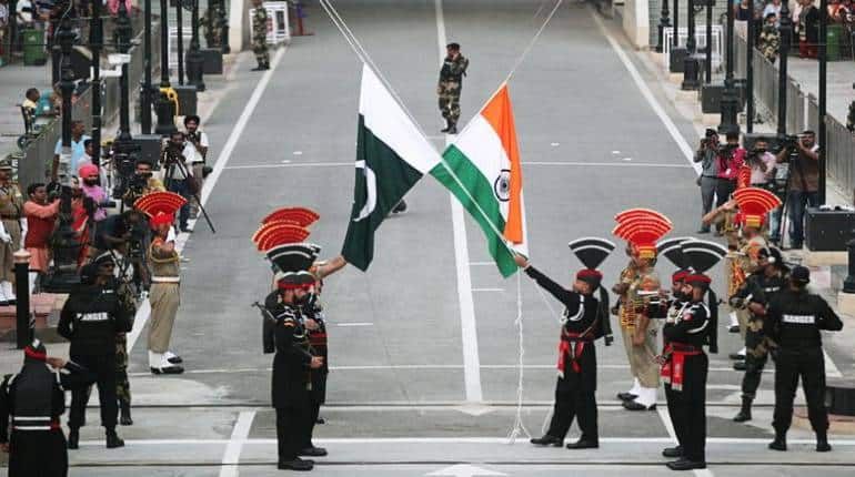 India, Pakistan exchange lists of nuclear facilities, prisoners