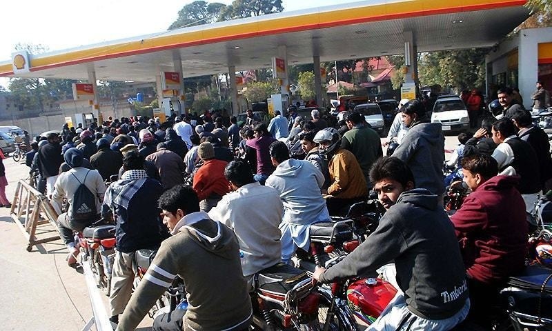 In Pakistan, petrol shortage forces pumps to shut down, throws daily life out of gear: Report